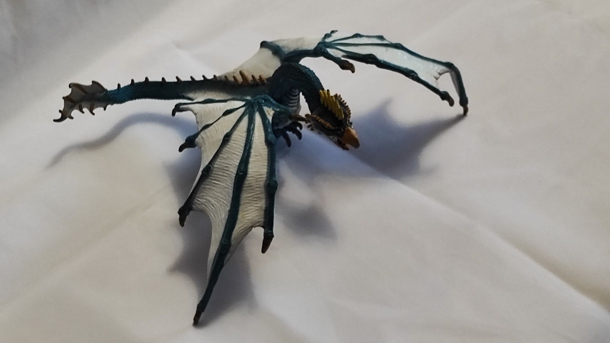 Игрушечная фигурка «Летающий синий дракон» Schleich