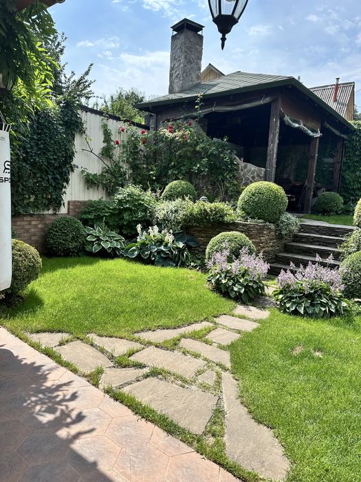 Аренда дома с бассейном . Посуточно