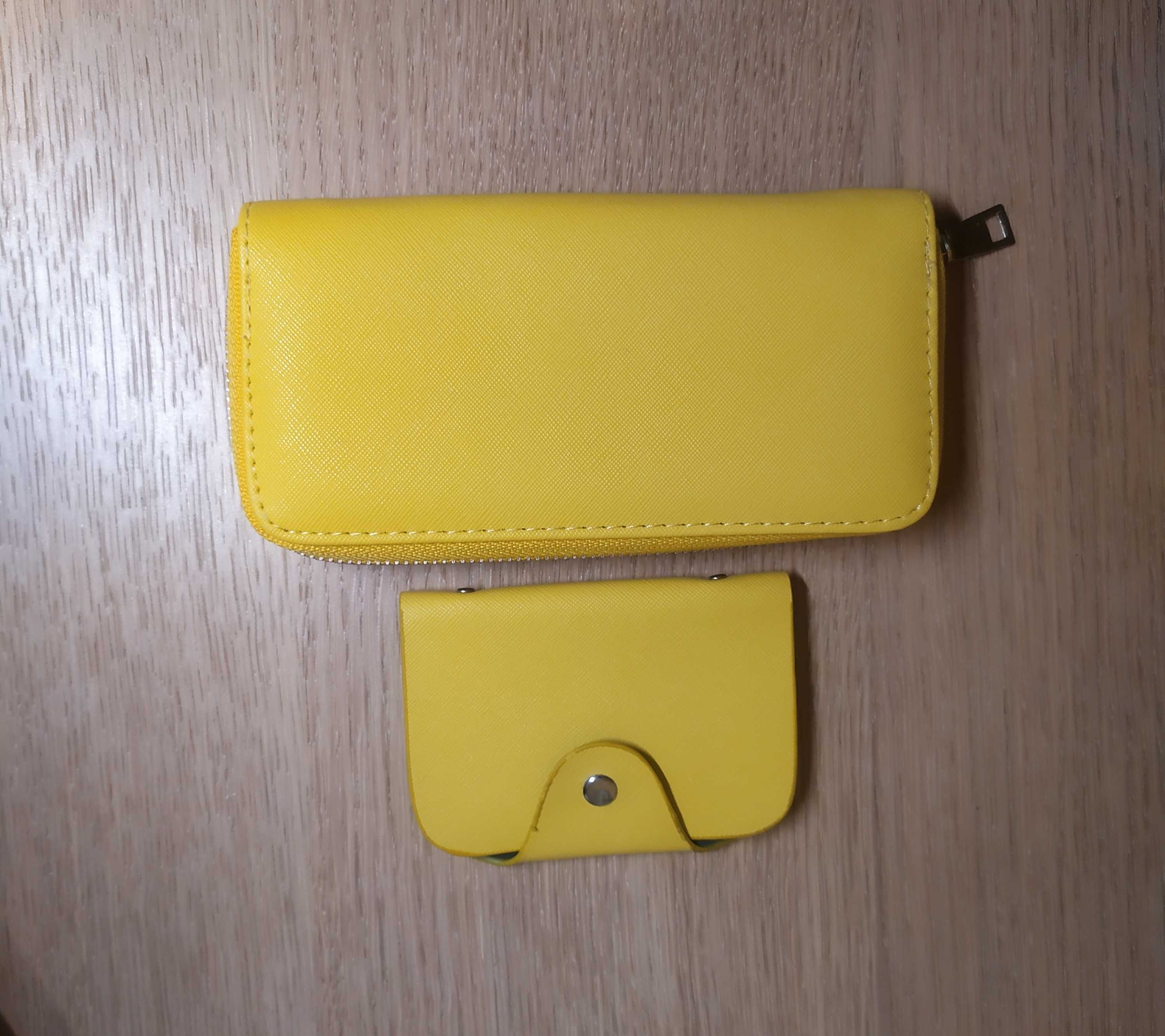 Żółty portfel + gratis!
