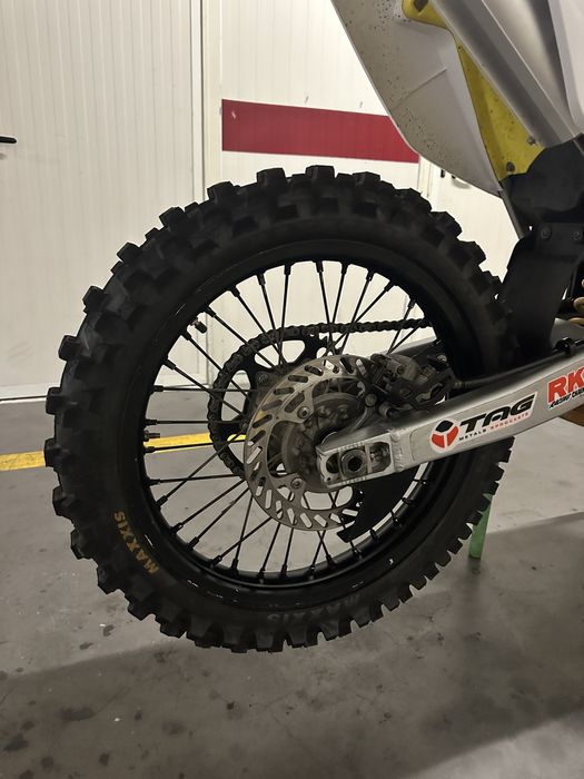 Suzuki RMZ250 Matriculada