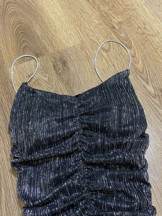 Чорна блискуча сукня. Розмір S