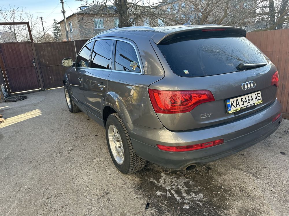 Audi Q7 без пневмо 7 мест