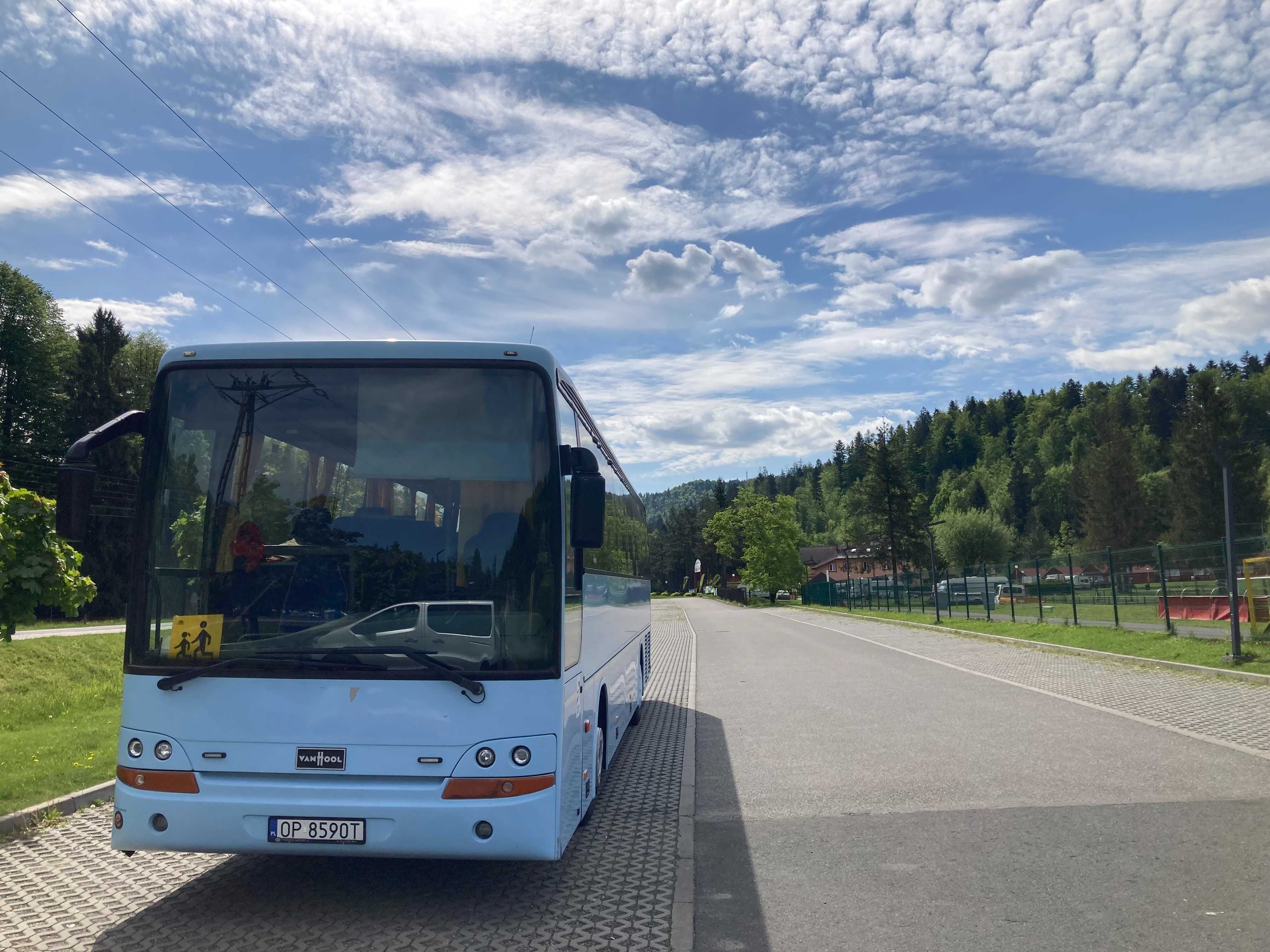 Przewóz osób, wynajem autobusów, wycieczki, wesela, wyjazdy sportowe