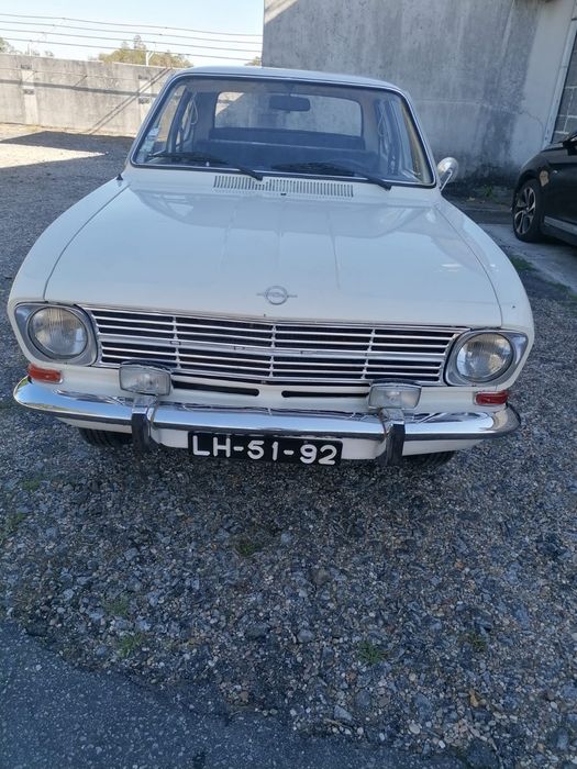Opel cadett ls fastback super