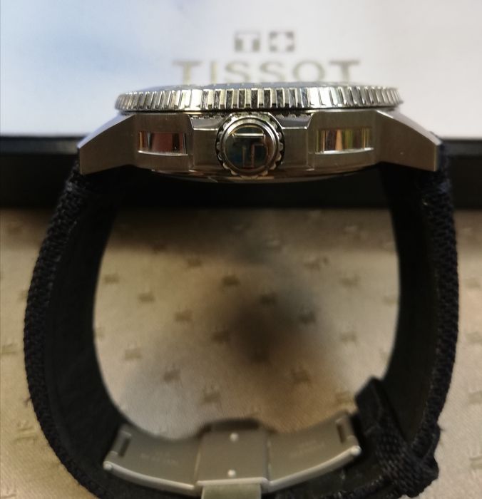 TISSOT Seastar 1000