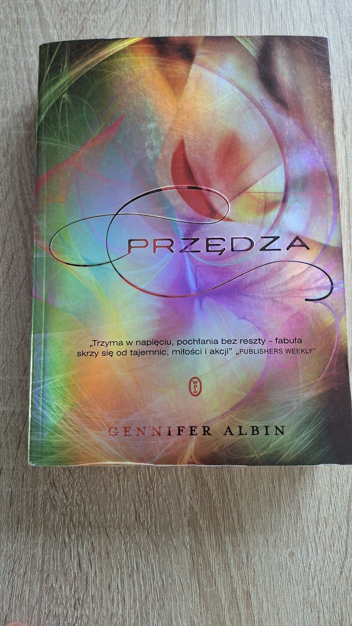 Gennifer Albin Przędza