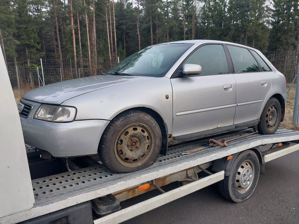 Części audi a3 8l 5 drzwi silnik 1.9 tdi ahf 110km skrzynia ebf ly7w