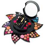 DOUGLAS zestaw paleta cieni RISING STAR PALLET