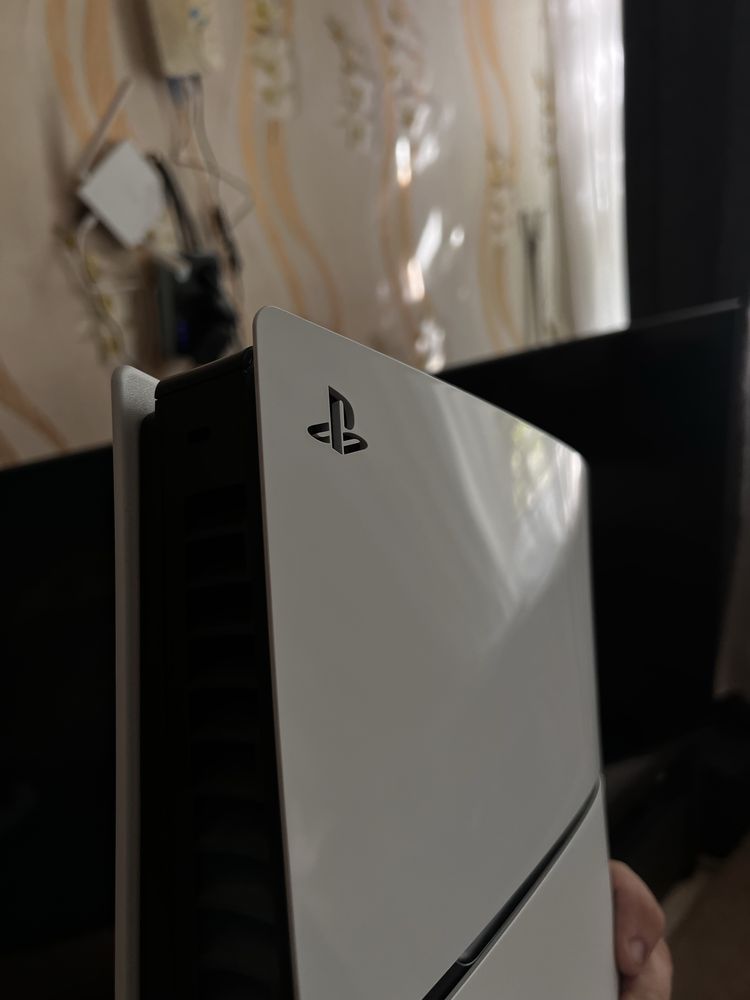 Ігрова приставка Sony PlayStation 5 Slim Digital Edition 1TB