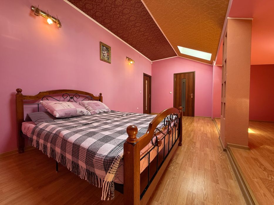 3-кімн. квартира 132м.кв. Будинок 2008р. Вул. О. Басараб.!!