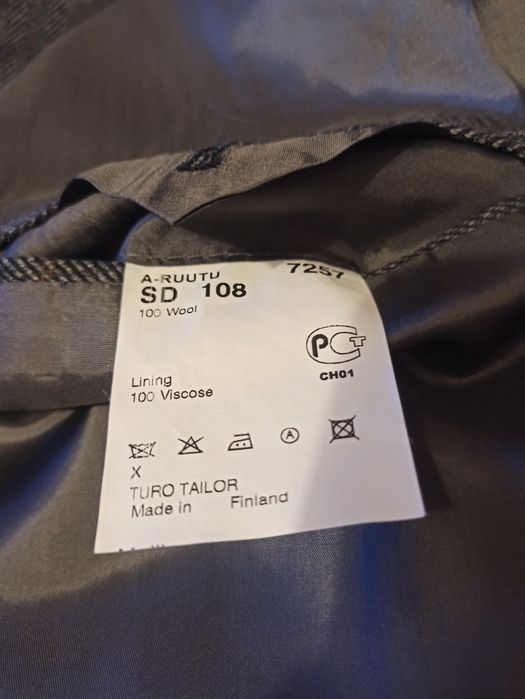 Marynarka Turo r. XL (100% wełna)