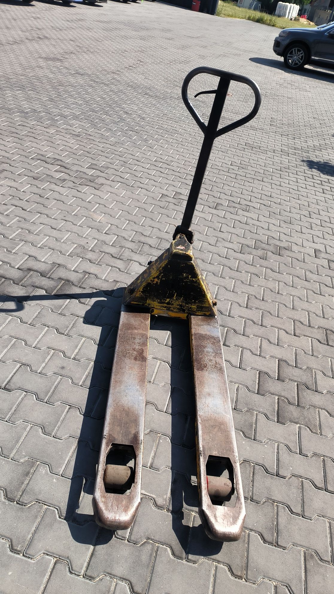 Wózek paletowy 2500kg widły 115cm