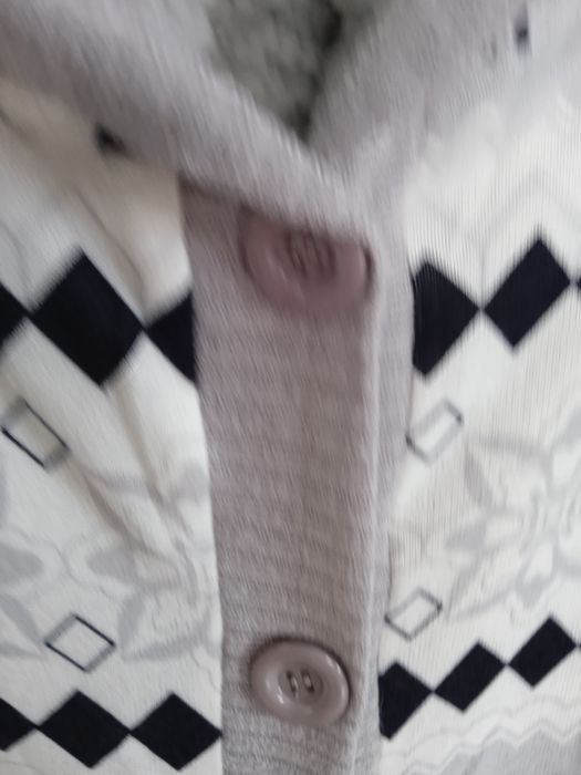 Ciepła, miękka, lekka, długa,nowa bez metki bluza z kapturem