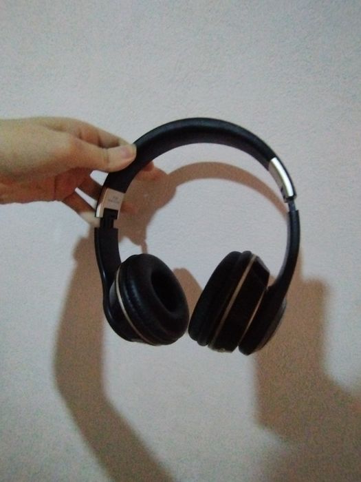 Бездротові навушники t15 — стильні, зручні та універсальні