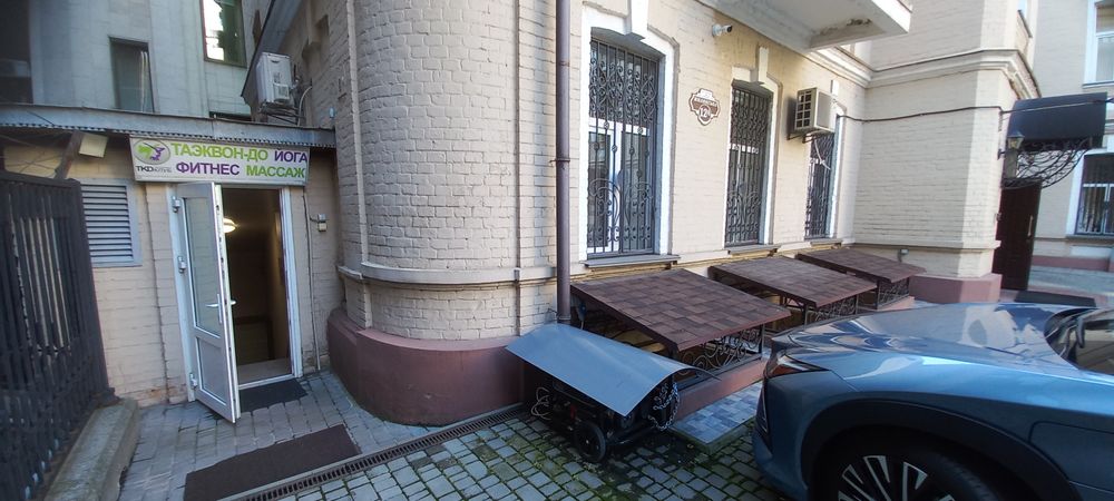 Без комиссии. Аренда помещения - 110 м², ст.м. Олимпийская.