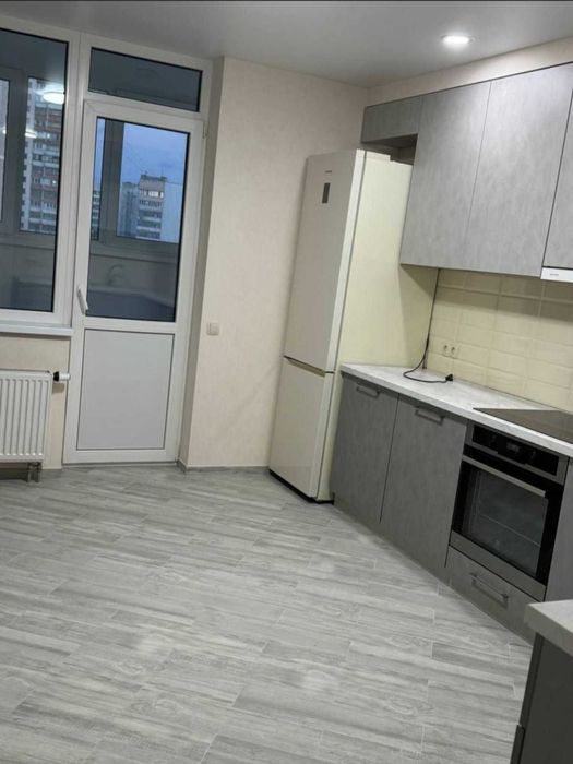 продаж 2-к квартири, жк "Атлант на київській"