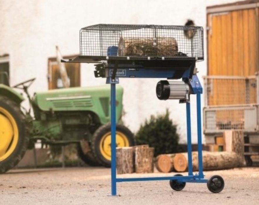 Wypożyczalnia sprzętu budowlano-ogrodniczego. Łuparka do drewna.