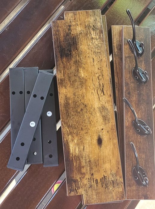 Поличка на стіну 4 гачка