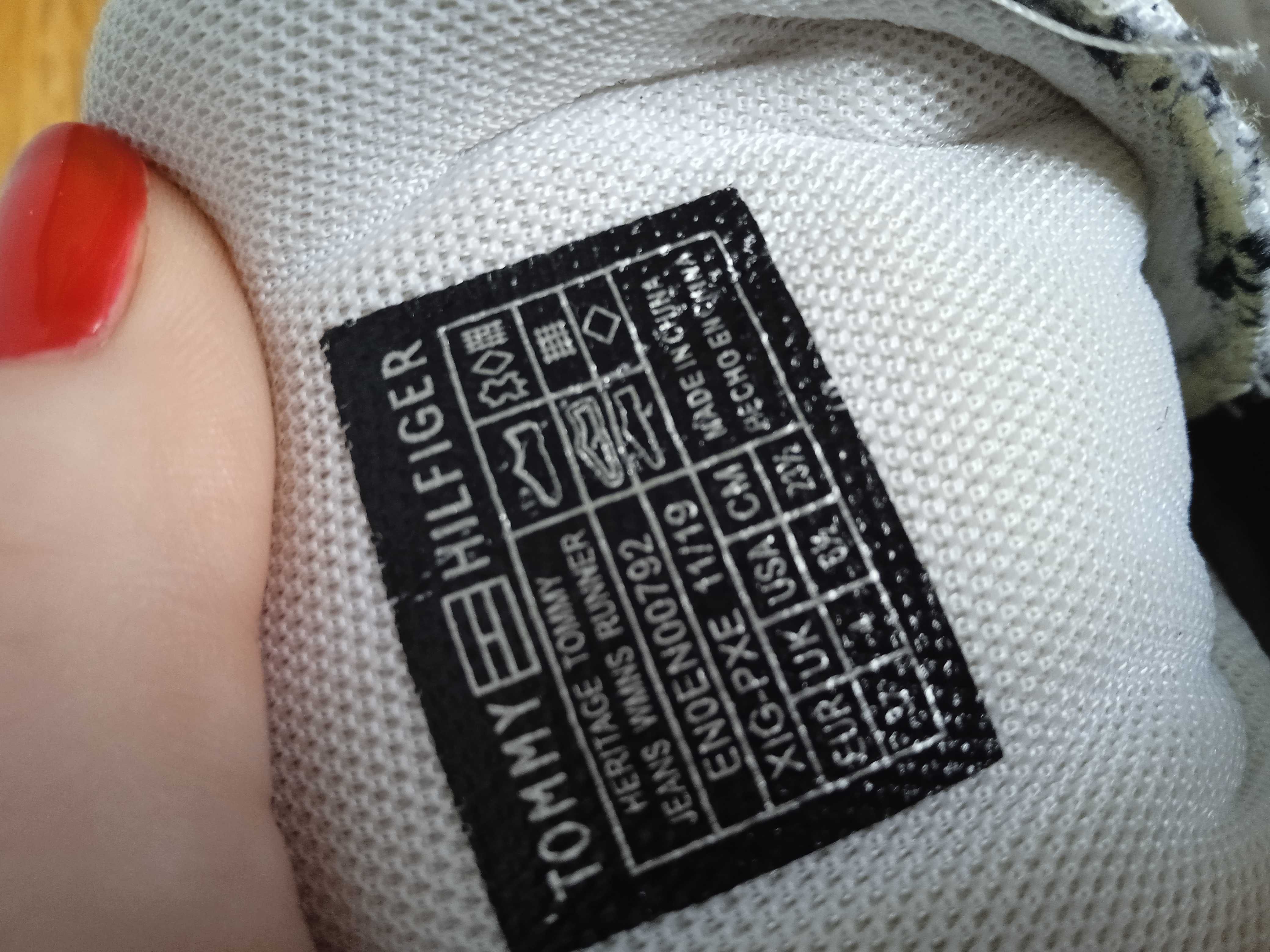 Sneakersy Tommy Hilfiger adiadasy sportowe 36/37 TH białe wysokie buty