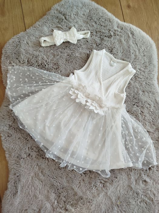 Cudna rozkloszowana biała sukienka z tuilem 80 + opaska