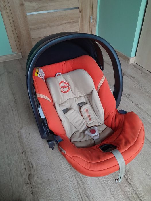 Nosidełko z bazą cybex aton 4 gold