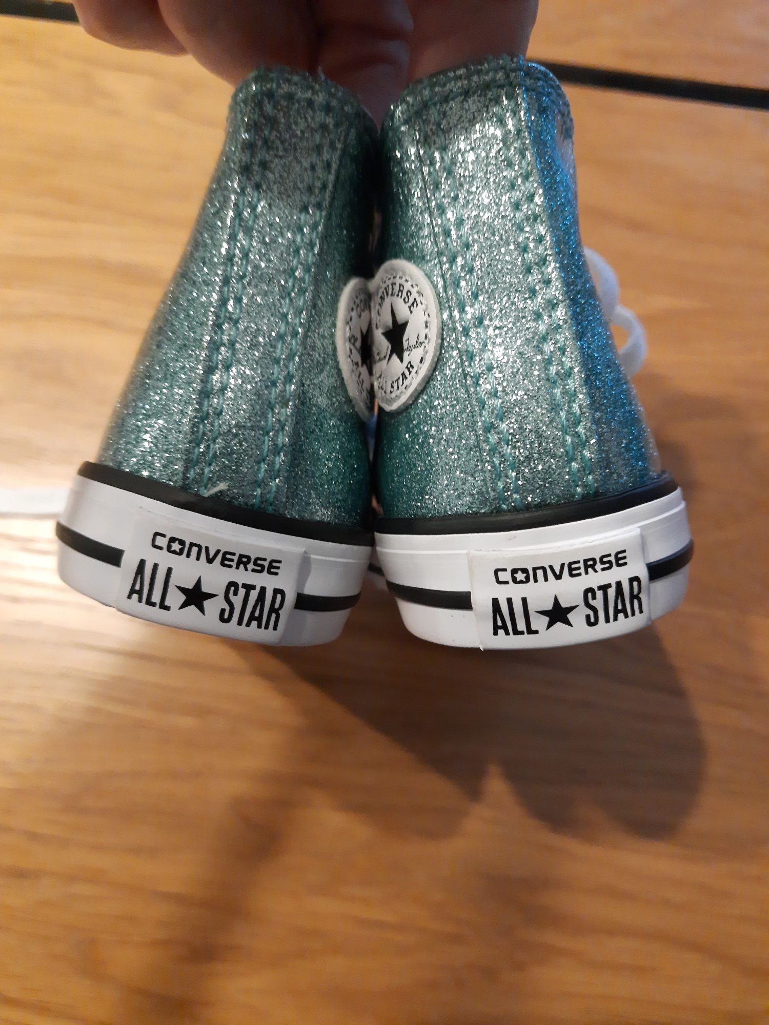 Nowe trampki Converse dziecięce 18 brokat