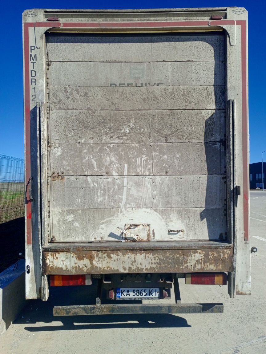 Продам вантажівку DAF