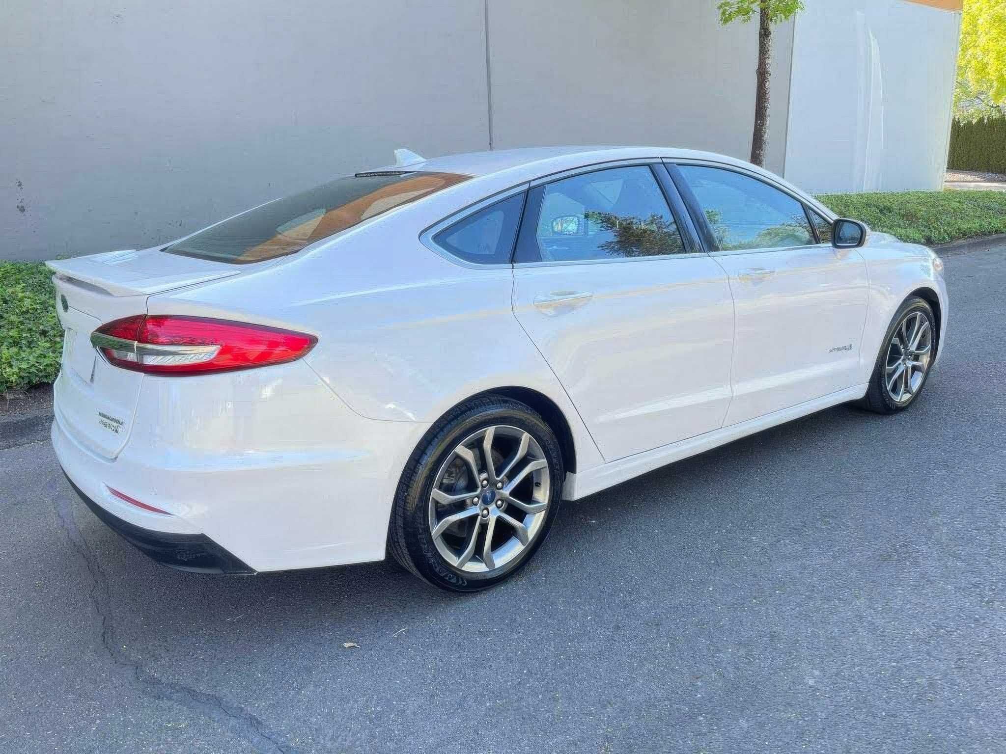 2019 Ford Fusion Hybrid Titanium