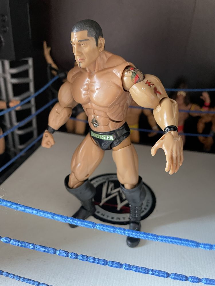 Super figurka WWE Jakks Deluxe 2005 BATISTA