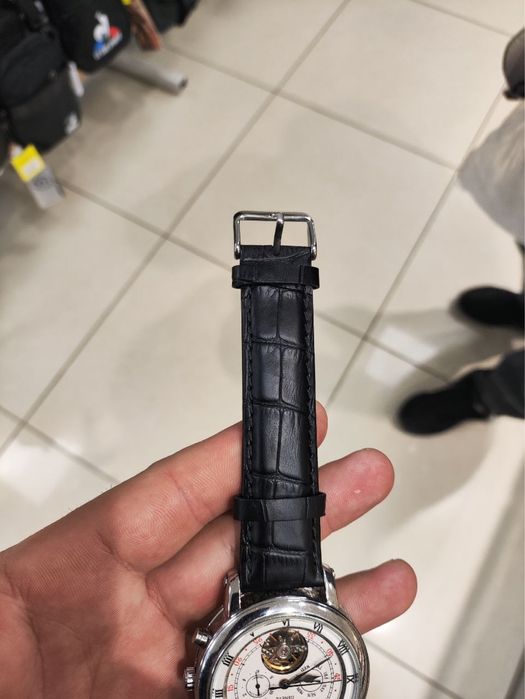 Шкіряний ремінець для годинника