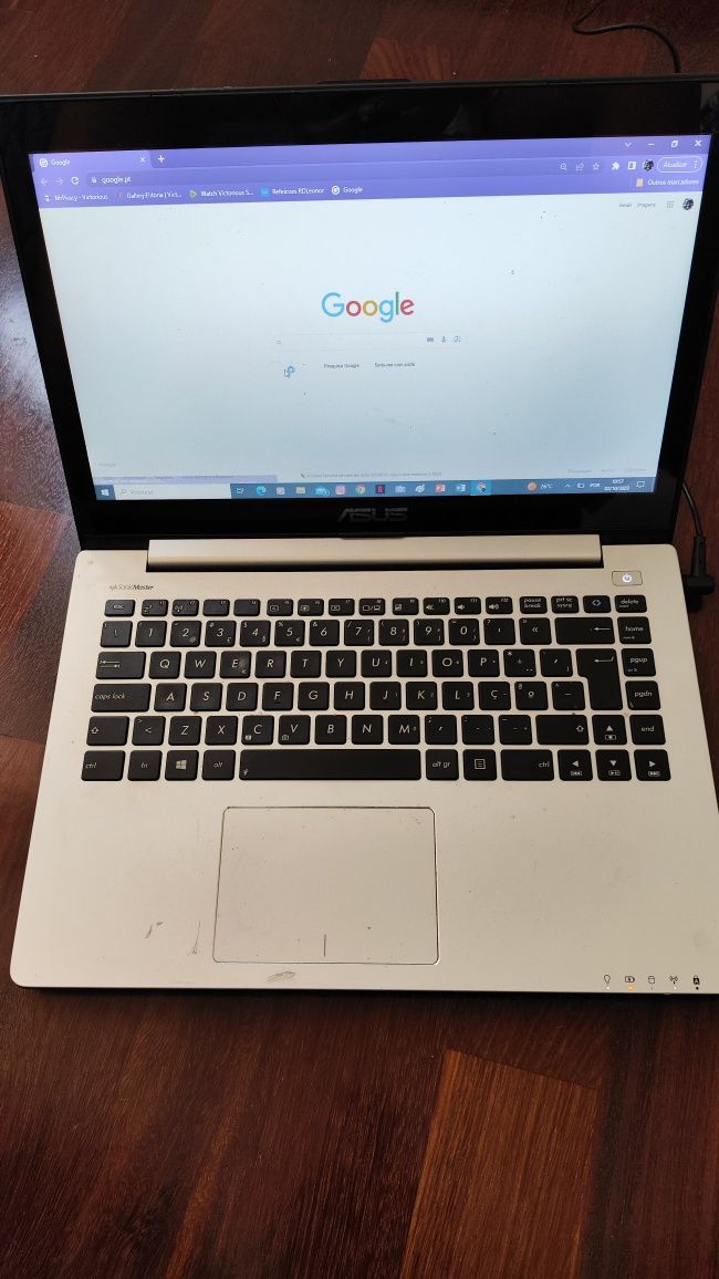 Portátil Asus 14" touchscreen, Intel i3, ram 6gb, disco 128 ssd