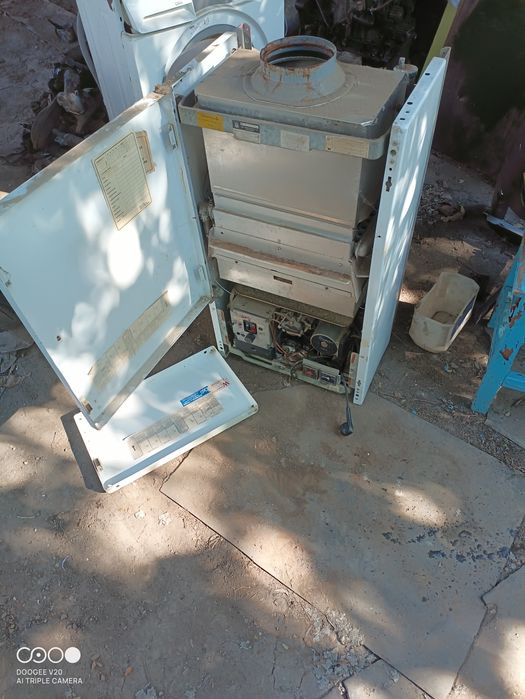 Газовый котёл Вайлант Т4 по запчастям продам