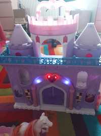 Domek zamek duży rozkładany święci i gra z elementami