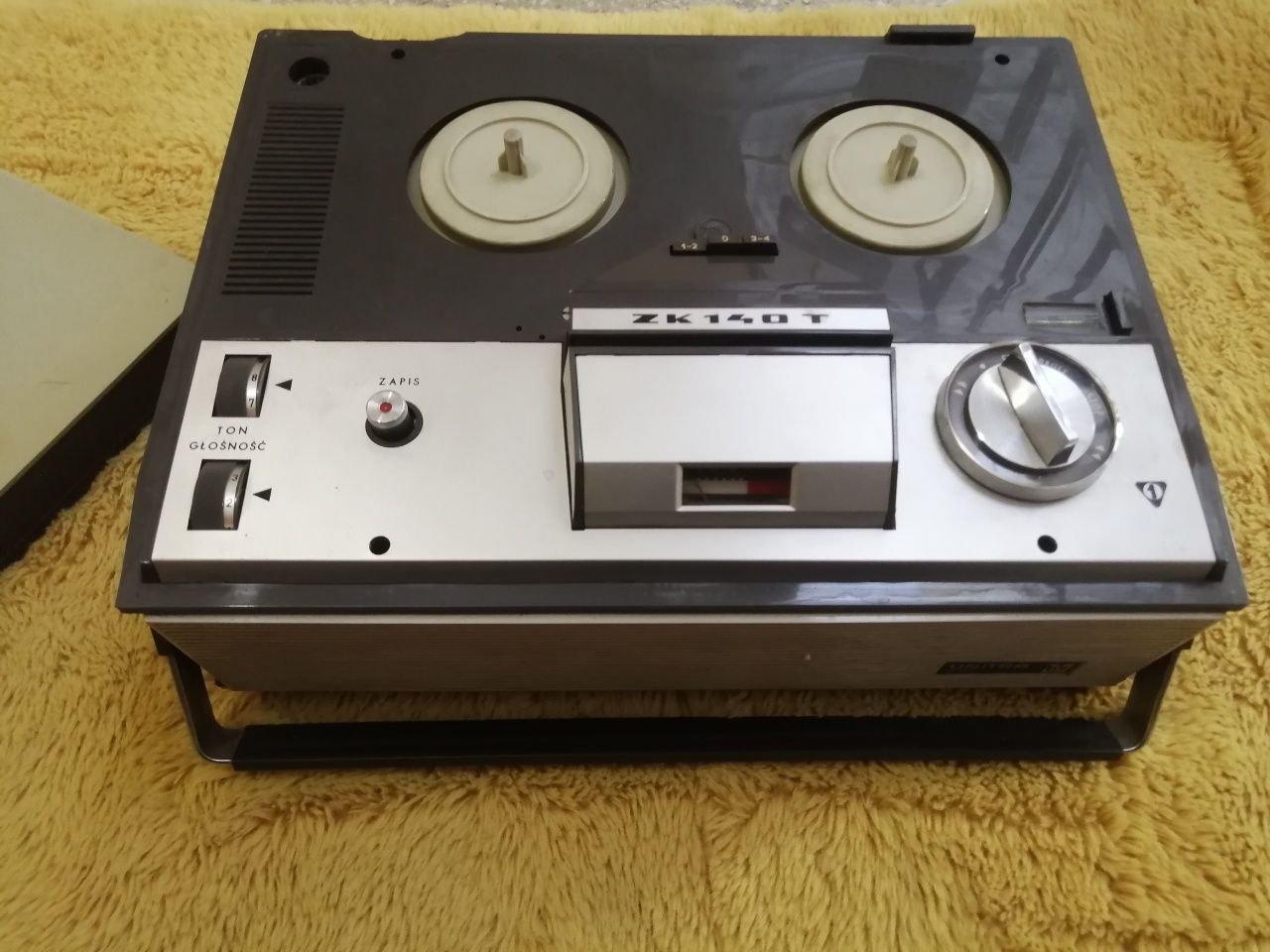 Magnetofon szpulowy Unitra ZK 140 T do przeglądu naprawy.