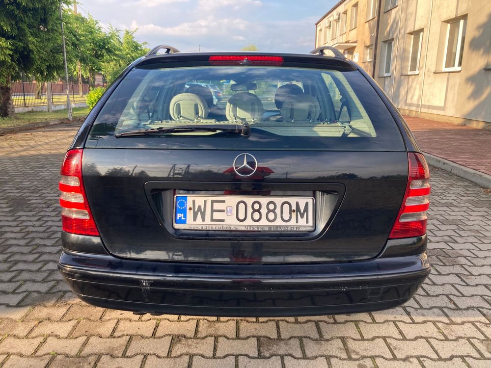 Mercedes Benz C 2005 2,7 automat