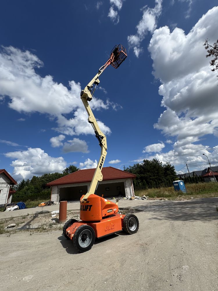 Podniśnik przegłubowy JLG E450 AJ