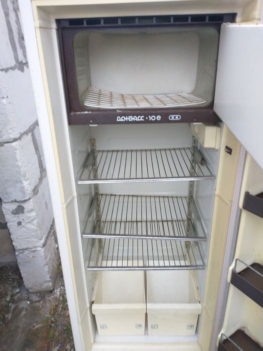 Продам холодильник