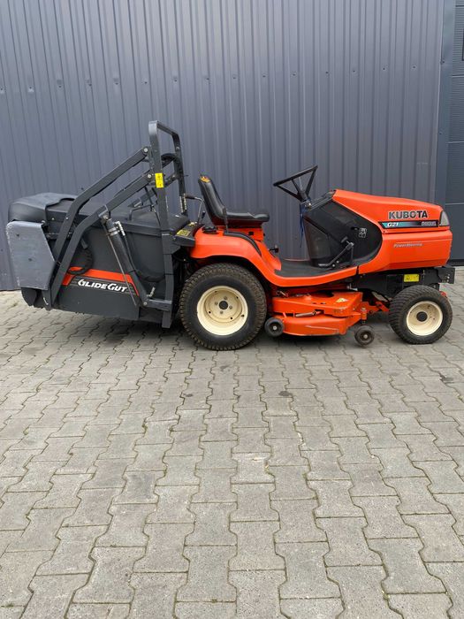 Traktorek ogrodowy Kubota G21, górny wysyp