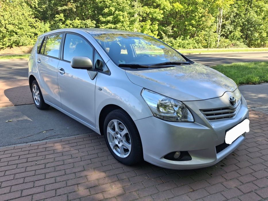 Toyota Verso 7 miejsc benzyna