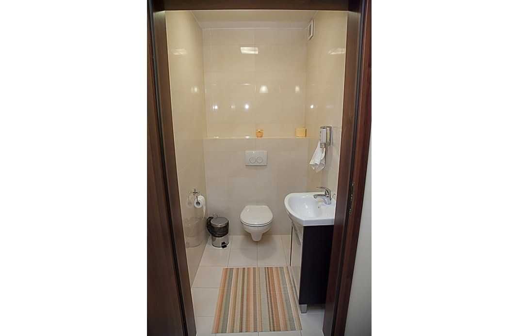 Hostel/Kwatery pracownicze–Centrum Bytomia–Komfort i doskonała lok!