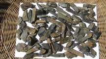 Gagat półszlachetny ( kamienie do 10 gram )_ sprzedam.