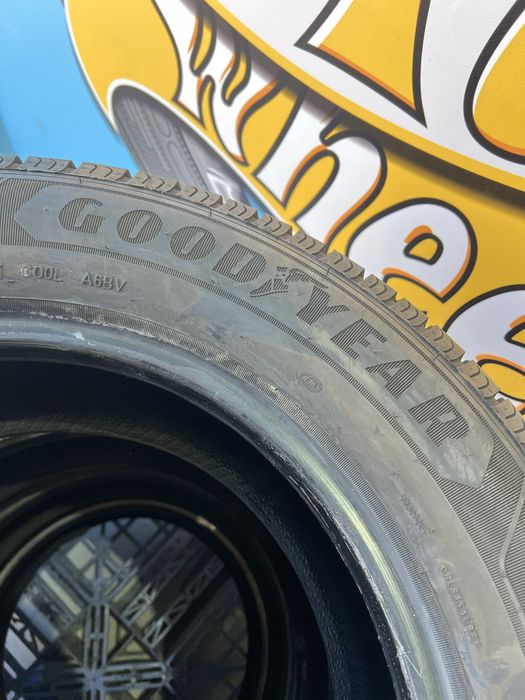 215/65 r16C Goodyear Efficient grip cargoшини літні комплект