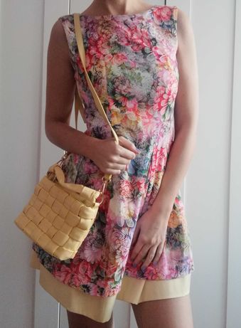Zjawiskowa sukienka kwiaty pastelowa kolorowa M vintage