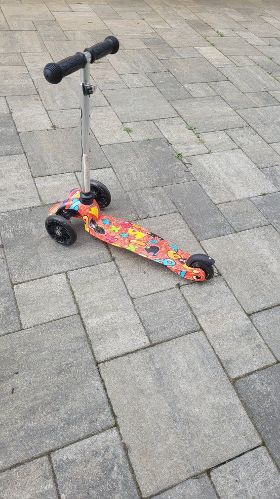 Hulajnoga Scooter MAXI ArtDeco świecące koła