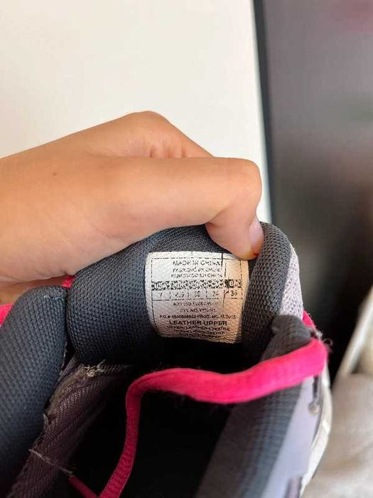 buty sportowe sneakersy do biegania na siłownie damski 38 under armour