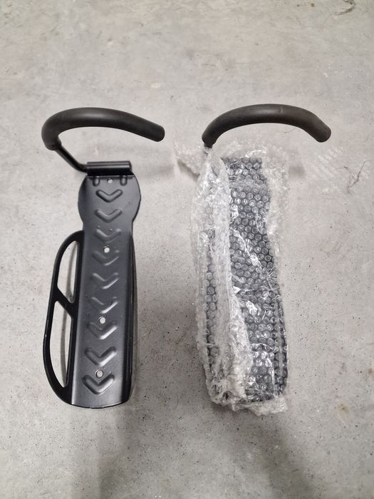 Wieszak rowerowy na ścianę