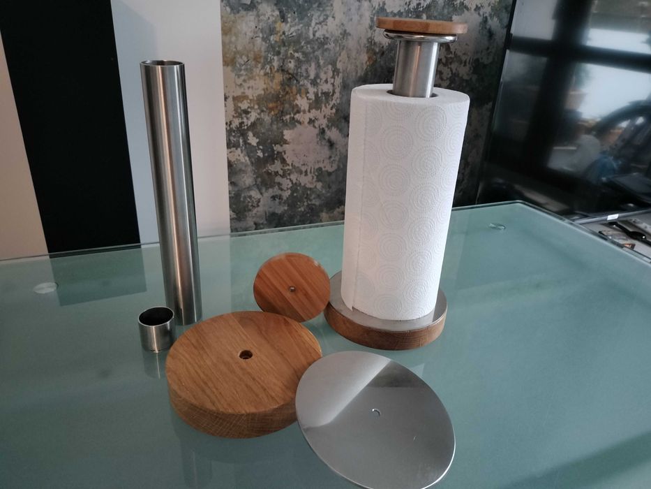 Stojak na ręcznik papierowy