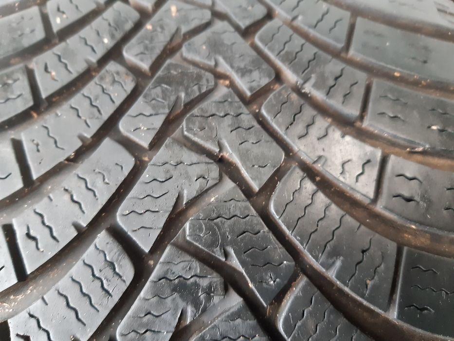 Zimowe 225/50R18 Falken 22r 7mm Montaż