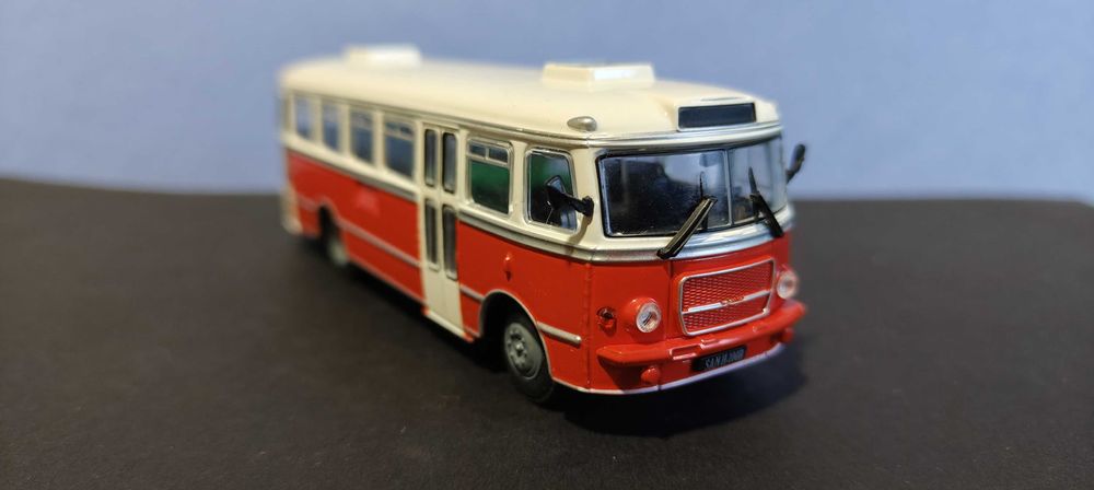 Autobus miejski SAN H100B Kultowe Autobusy PRL-u DeAgostini 1 :72