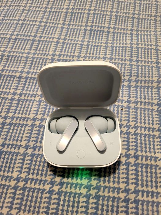 Auriculares Bluetooth True Wireless Motorola Moto Buds - Cor Azul